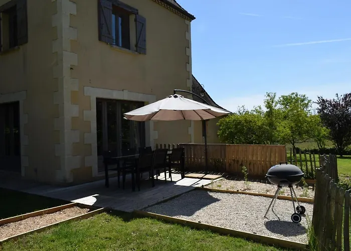 La Maison D A Cote Ferienhaus Lacropte