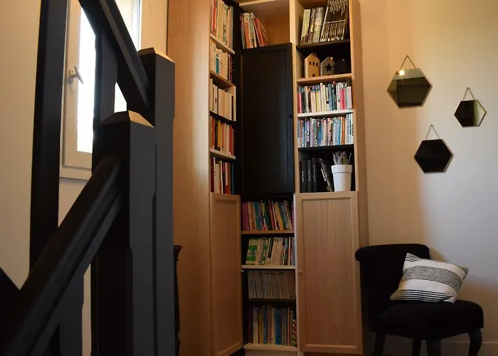 La Maison D A Cote Ferienhaus Lacropte